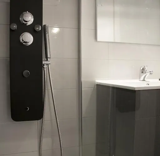 Idyllic With Terrace Lejlighed *